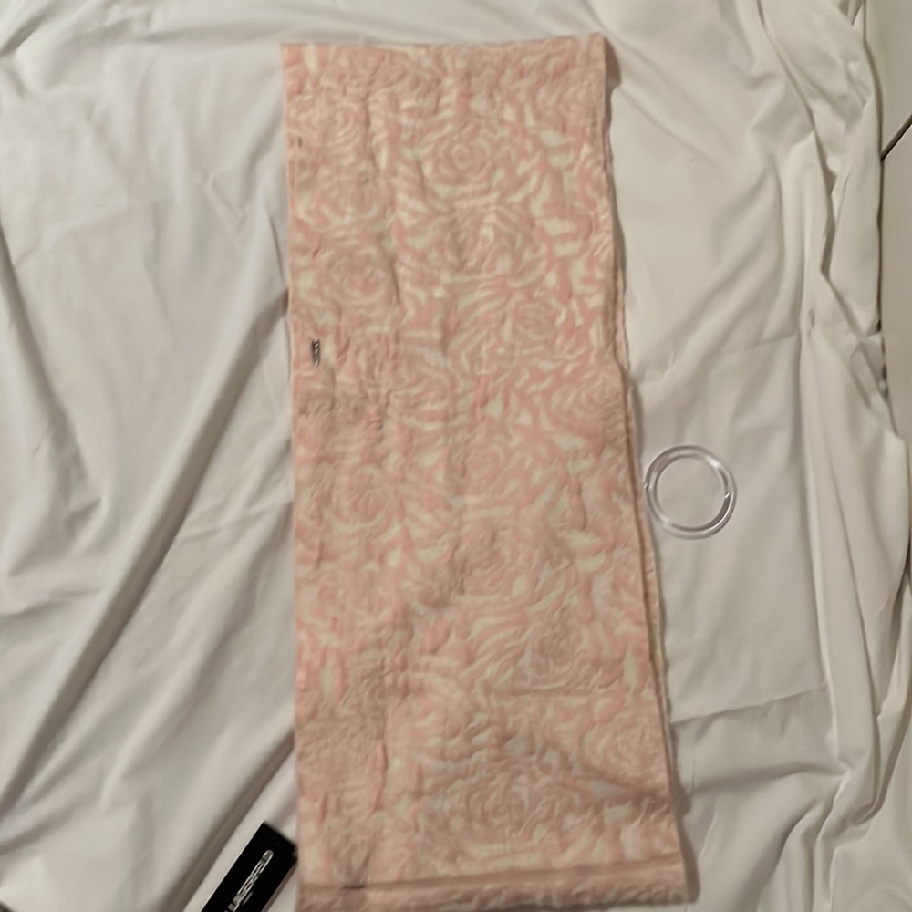 NWT Karl Lagerfeld pink scarf - Picture 7 of 7